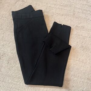 Spanx The Perfect Black Pant Back Seam Skinny Pant size Medium color black